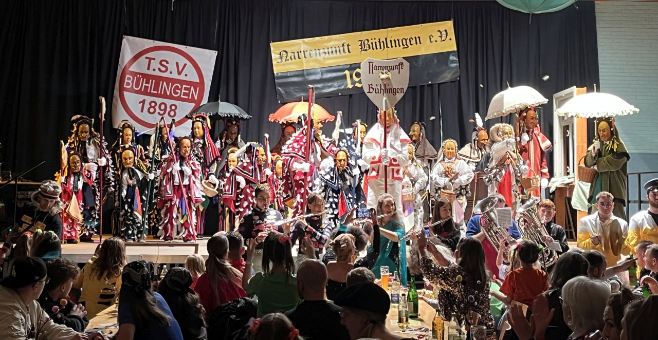 Beim Bühlinger Bellel-Ball herrscht glänzende Stimmung
