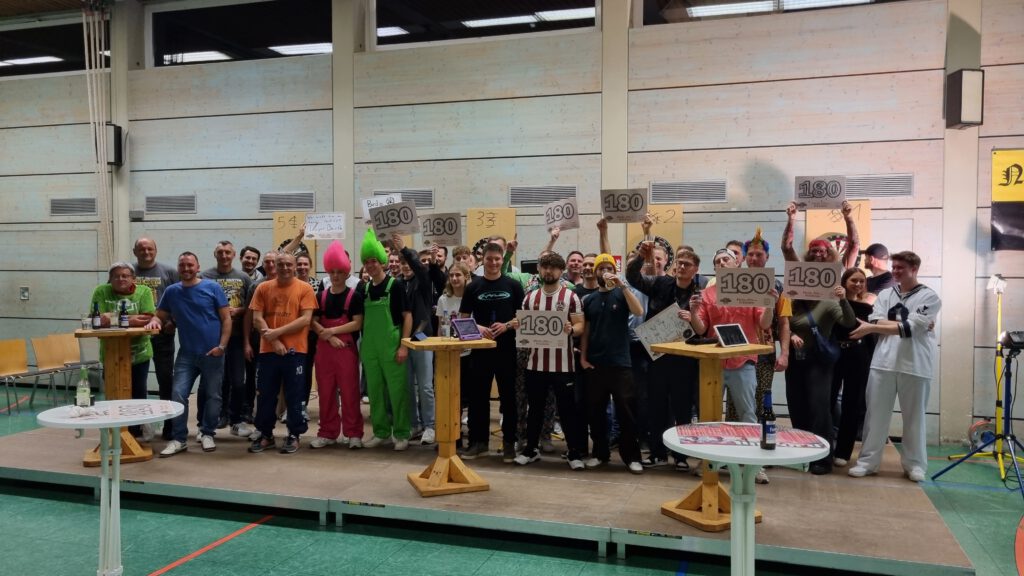 Gruppenfoto des Dartturniers