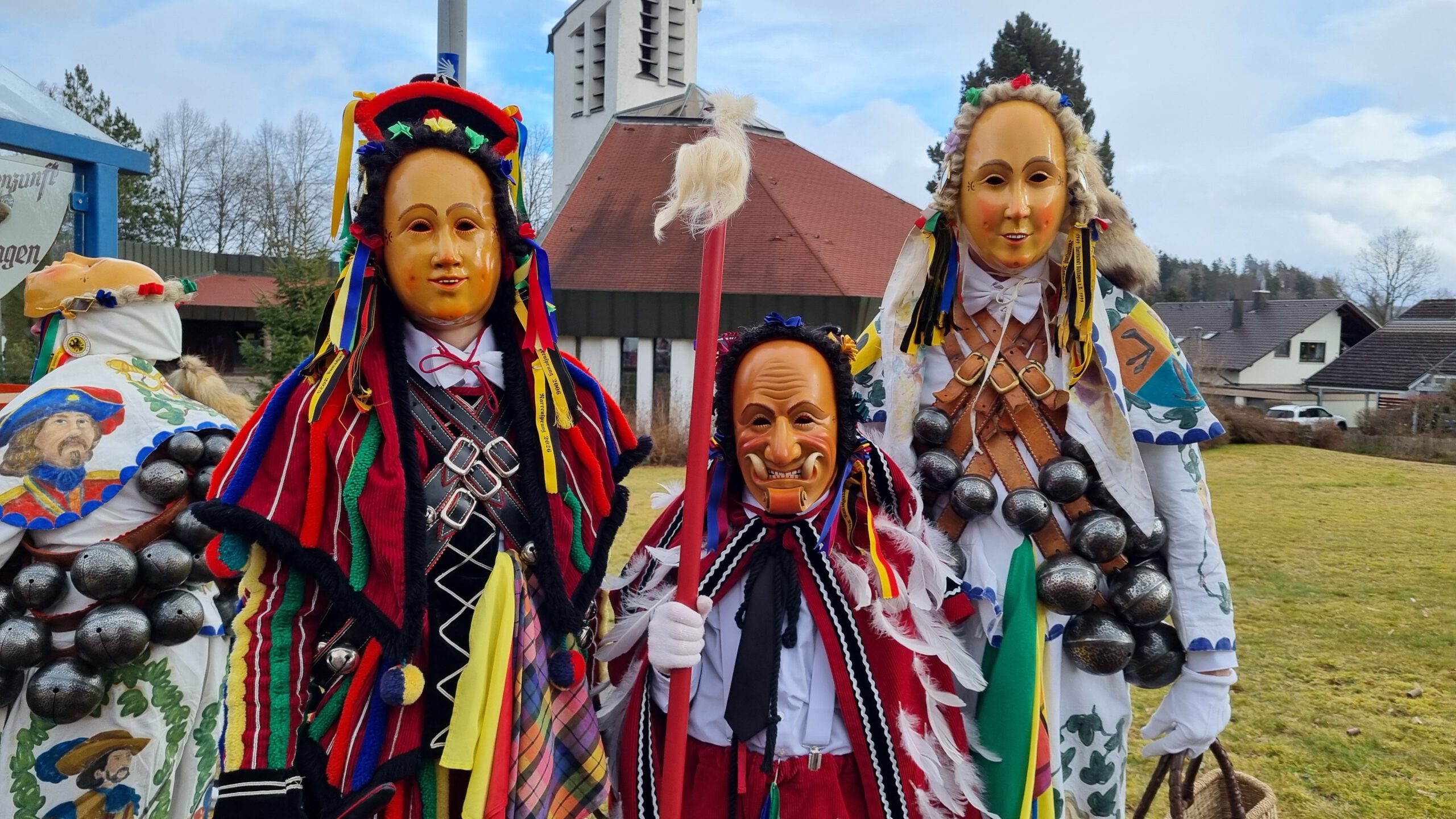Fasnetsmontag in Bühlingen: Narren trotzen dem Wetter